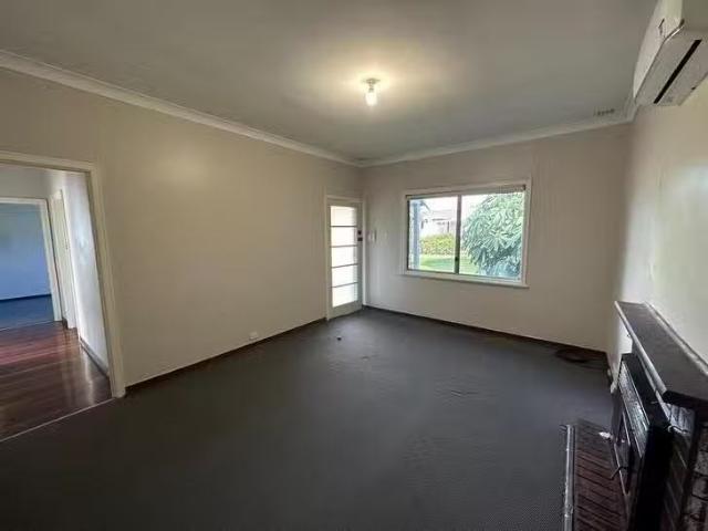 For Rent! 5 Yorla Road, Carey Park, WA 6230