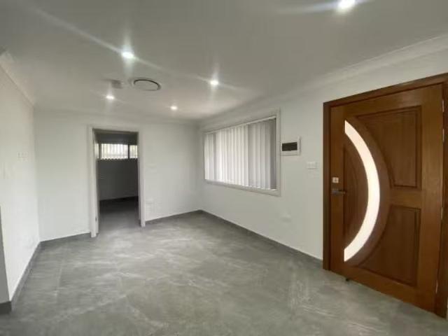 Deal! 5A Fielding Close, WETHERILL PARK Apartment for rent Li.