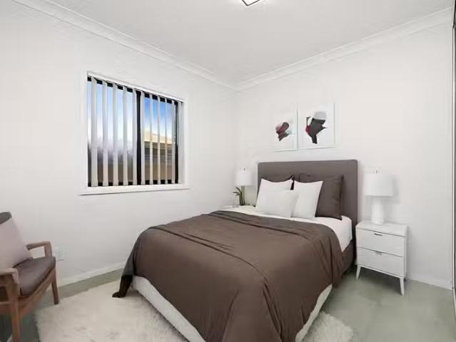 Nice 5A Gillen Close, Bonnyrigg Heights NSW 2177