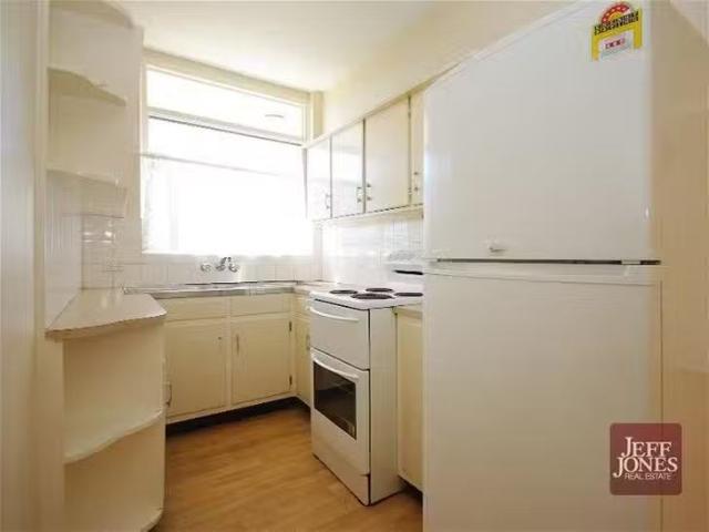 Cozy 6/49 Rialto Street, Coorparoo, QLD 4151