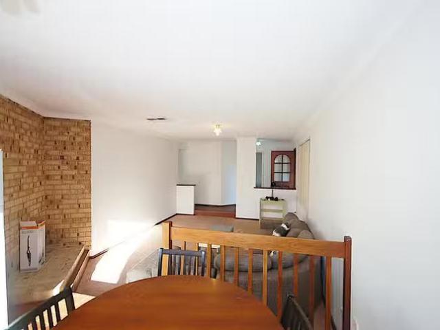 Nice 64 Johanson Promenade, Murdoch, WA 6150