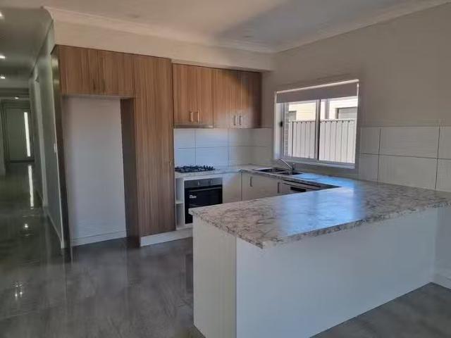 Charming 64 Pirie Street, Port Pirie South, SA 5540