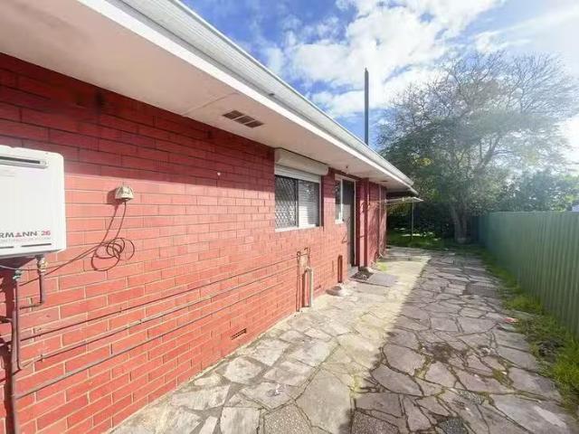 For Rent! 64A Acanthus Road, Willetton, WA 6155