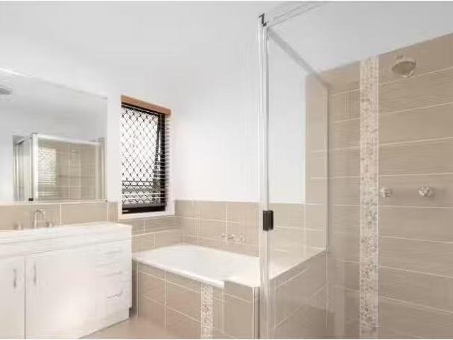 Deal! 66 Cooper Crescent, Rochedale House for rent Listed by.