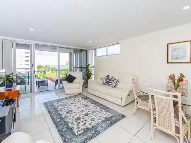 Just in! 6/75 Sutton Street, Redcliffe, QLD 4020