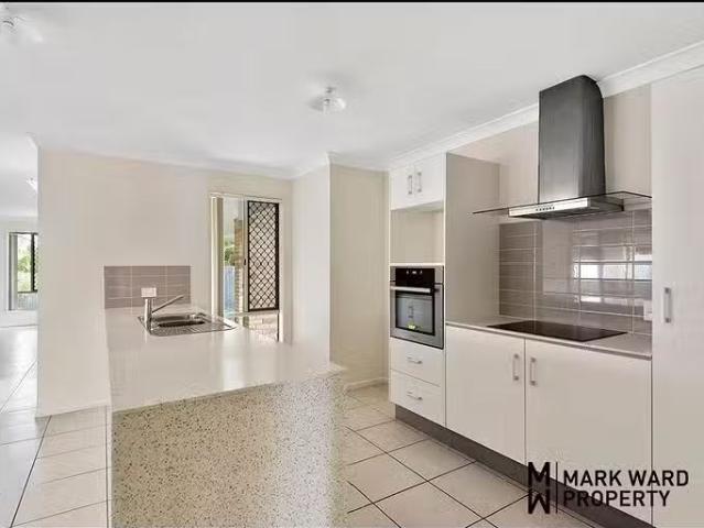 For Rent! 67 Hammersmith Street, Coopers Plains, QLD 4108