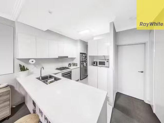 Cheap 6/7F Parkes Street, Harris Park, NSW 2150