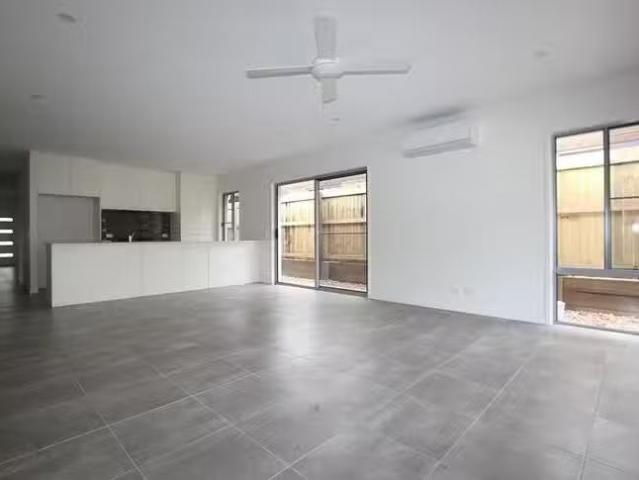 Just in! 68 Sanctuary Parkway, Waterford, QLD 4133