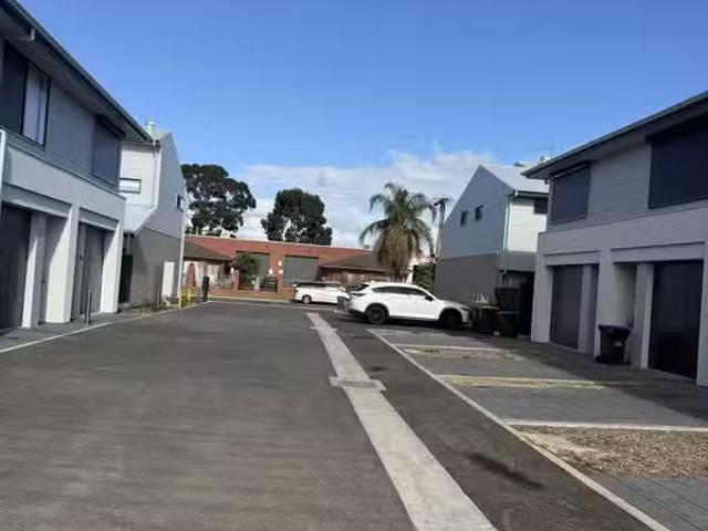 Deal! 68E First Avenue, WOODVILLE GARDENS, SA 5012 House for.