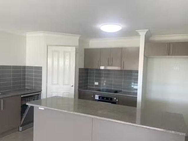 For Rent! 60 Serene Crescent, Springfield Lakes, QLD 4300