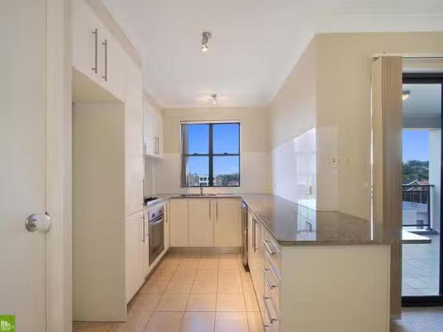 Deal! 6/13 Cambridge Avenue, Fairy Meadow, NSW 2519