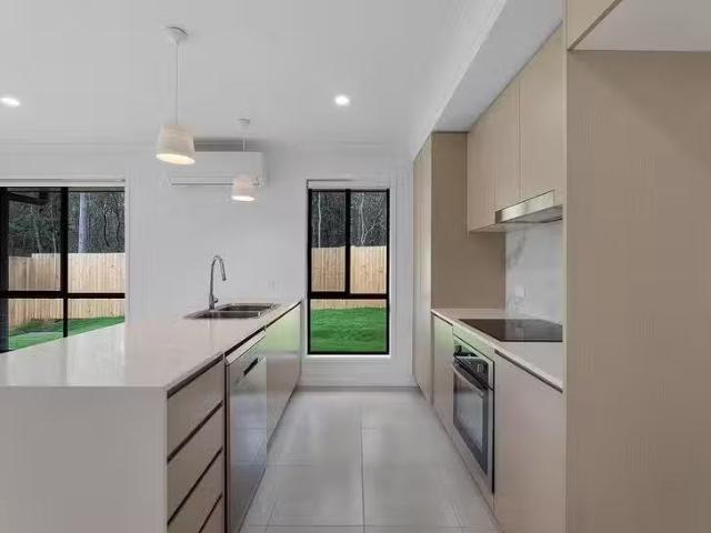 Rental! 61B Arburry Crescent, Brassall, QLD 4305