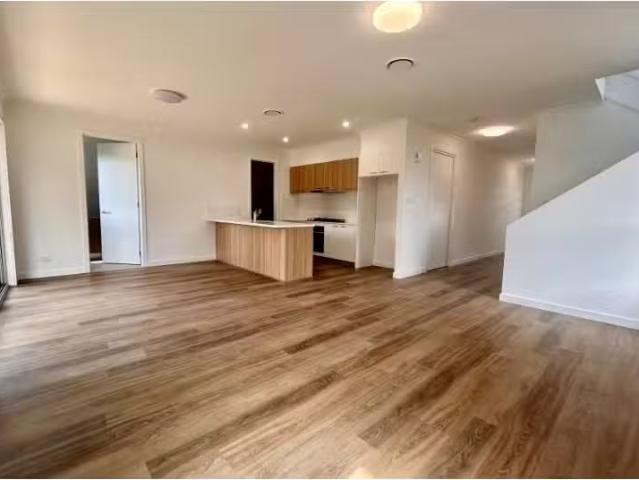 Deal! 63 Butler Drive, Wilton House for rent Listed by Michel.