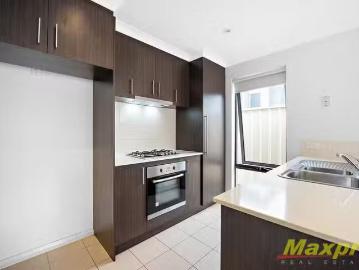 New 6/3 Spring Avenue, Midland, WA 6056