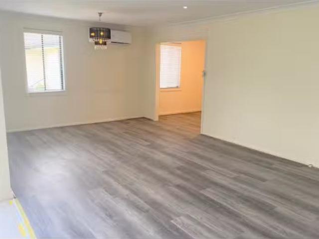Nice 6 Baudin Place, Willmot House for rent Listed by Elite A.
