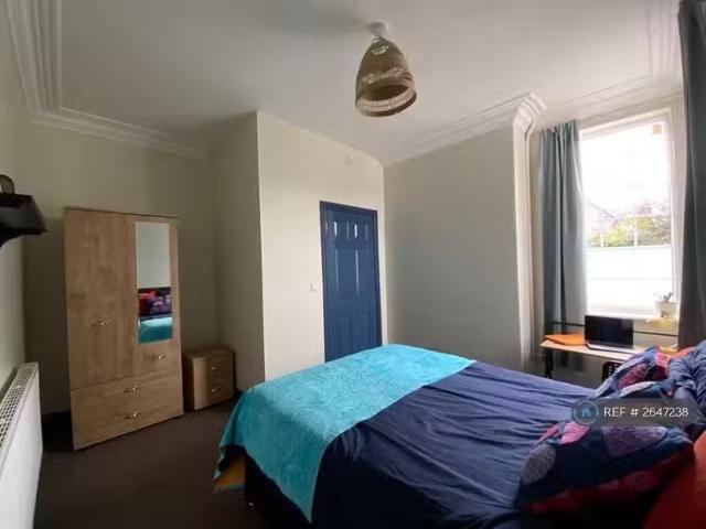 Deal! 6 BA 1 bedroom house share for rent in North Eastern Roa.