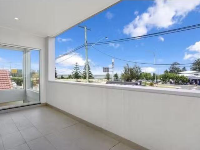 Unique 6 BR 88 General Holme Drive, KYEEMAGH House for rent L.