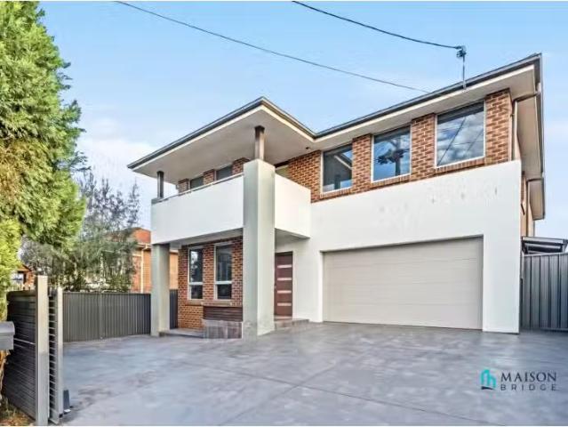 Just in! 6 BR 8 Portia Road, Toongabbie House for rent Listed.