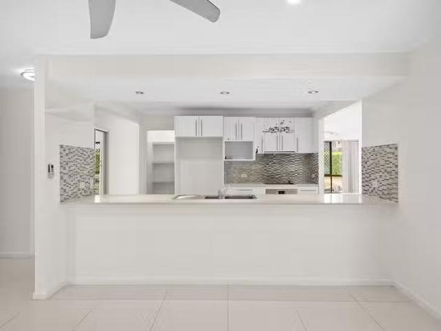 Cheap 6 Dargo Place, Algester, QLD 4115