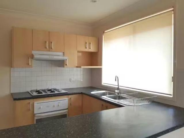 Just in! 6 Hannam Place, ENGLORIE PARK House for rent Listed.