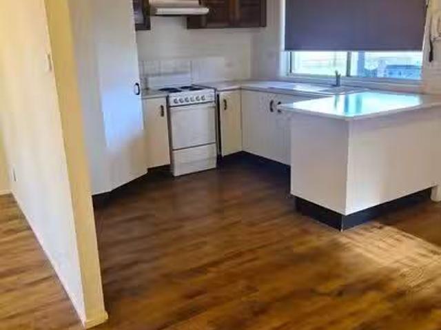 Cheap 6 Hesperus Close, Nowra, NSW 2541