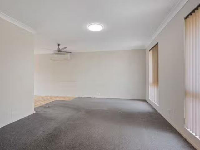 For Rent! 6 May Place, EATON, WA 6232 House for Rent