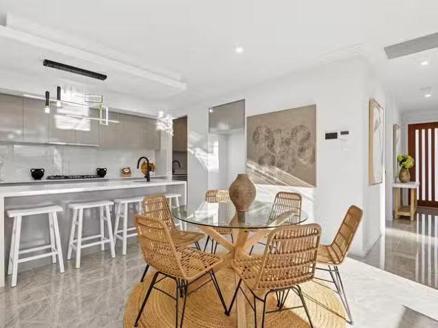 For Rent! 6 St Andrews Way, Andrews Farm, SA 5114