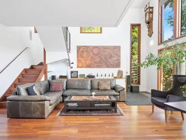 Cozy 6 Quarry Road, Hamilton Hill, WA 6163