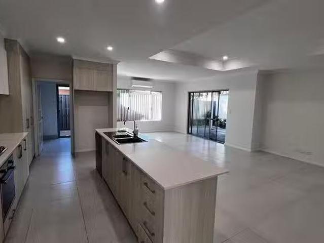 Rental! 6 Regent Grove, Morley, WA 6062