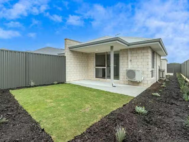 Charming 6B Prevelly Way, Dawesville, WA 6211