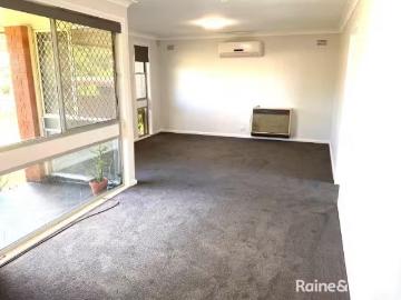 Charming 74 Alton Road, RAYMOND TERRACE House for rent Listed.