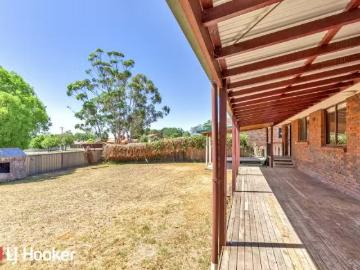 Unique 75 Edward Street, HILLVUE House for rent Listed by Oli.