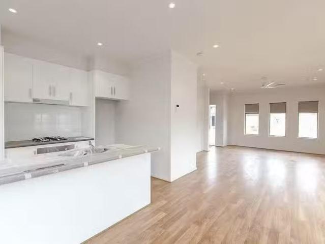 For Rent! 7/60 Augustine Street, Mawson Lakes, SA 5095
