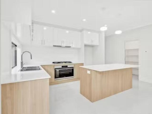 For Rent! 76 Schomburgk Drive, Gawler East, SA 5118