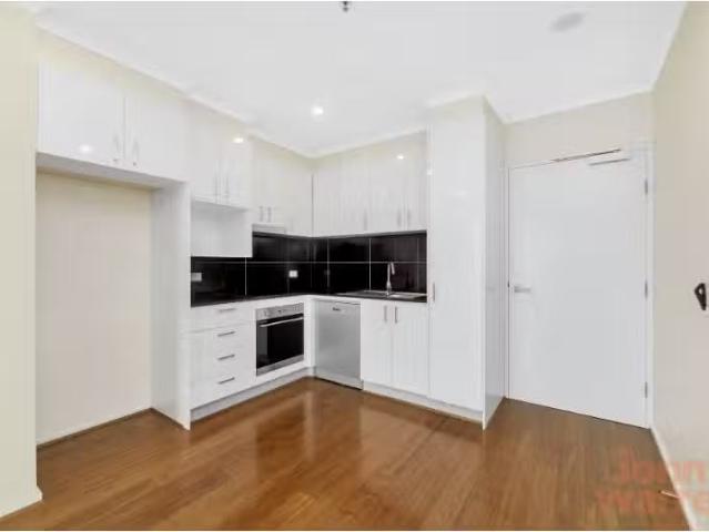 Cozy 77/77 Gozzard Street, Gungahlin Apartment for rent Liste.