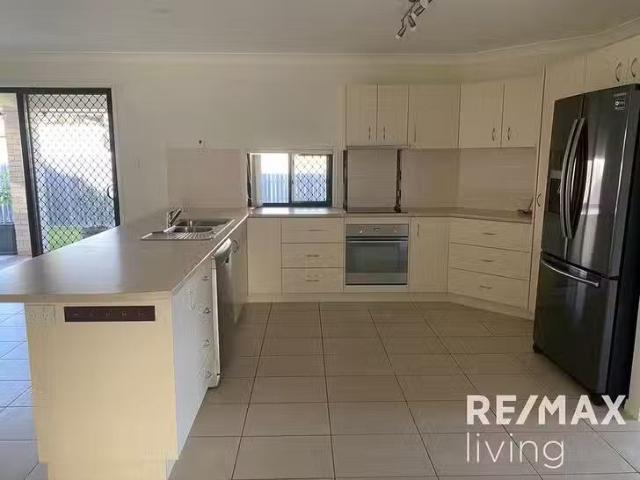 Nice 79 Kangaroo Avenue, Bongaree, QLD 4507