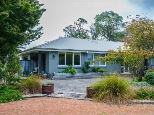 Just in! 700 Kangaloon Rd, Glenquarry House for rent Listed b.