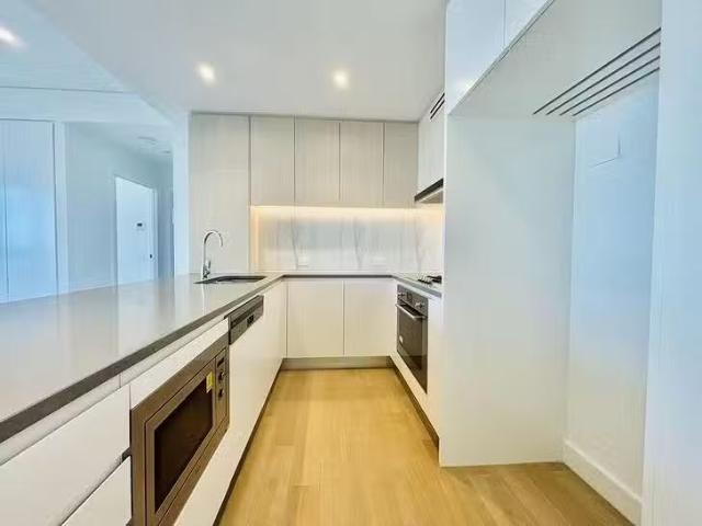 Cozy 707/21 Marquet Street, Rhodes, NSW 2138