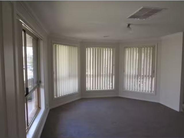 Charming 70 Dryandra Way, THURGOONA House for rent Listed by.