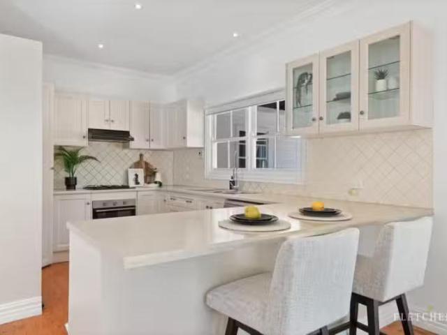 Unique 70 Faraday Road, Croydon South VIC 3136 House Auction