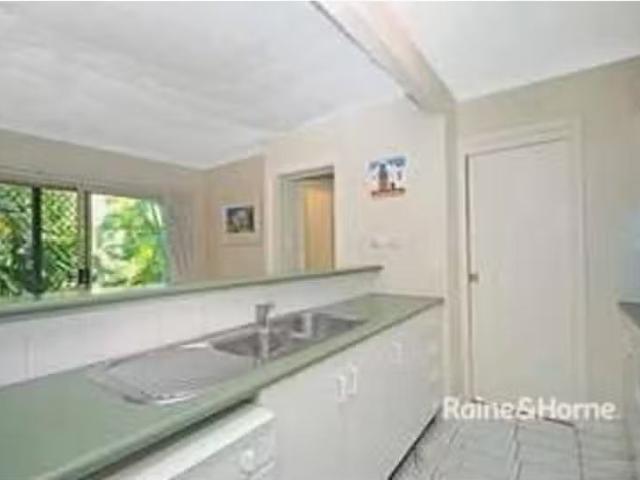 Deal! 7/126 Fernberg Road, PADDINGTON Townhouse for rent List.