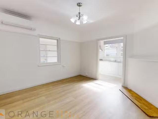 For Rent! 71 Glenroi Avenue, Orange, NSW 2800