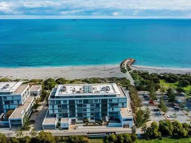 Rental! 7/21 Ocean Drive, North Coogee, WA 6163