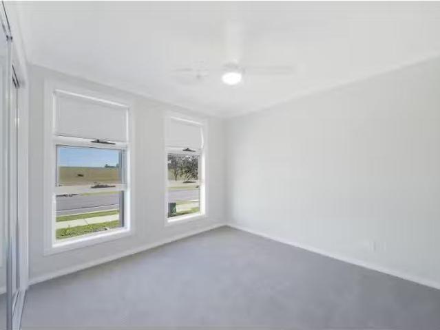 For Rent! 72 Station Lane, LOCHINVAR House for rent Listed by.