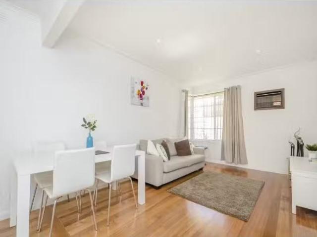 Rental! 7/31 33 Elizabeth Street, Newport VIC 3015