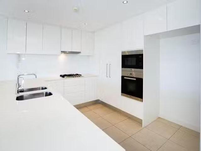 Unique 7/3 Stanton Terrace, Townsville City, QLD 4810