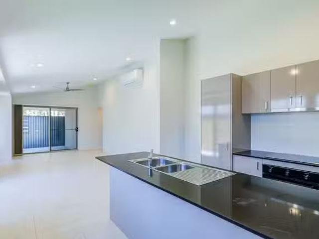 For Rent! 7 Alexis Place, PARK RIDGE, QLD 4125 House for Rent