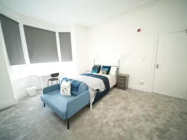 Unique 7 BA 7 bedroom terraced house for rent in Balby Road, D.