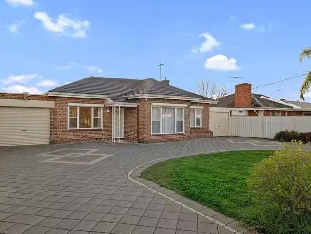 Nice 7 Hendon Street, Clovelly Park, SA 5042