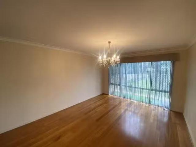 Nice 7 Monk Glade, Ocean Reef, WA 6027